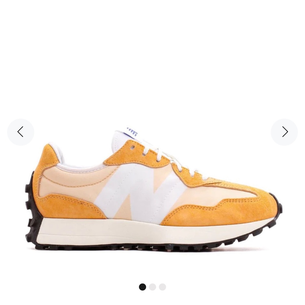 New Balance sneakers 327. Sugar Melon. Never Worn!